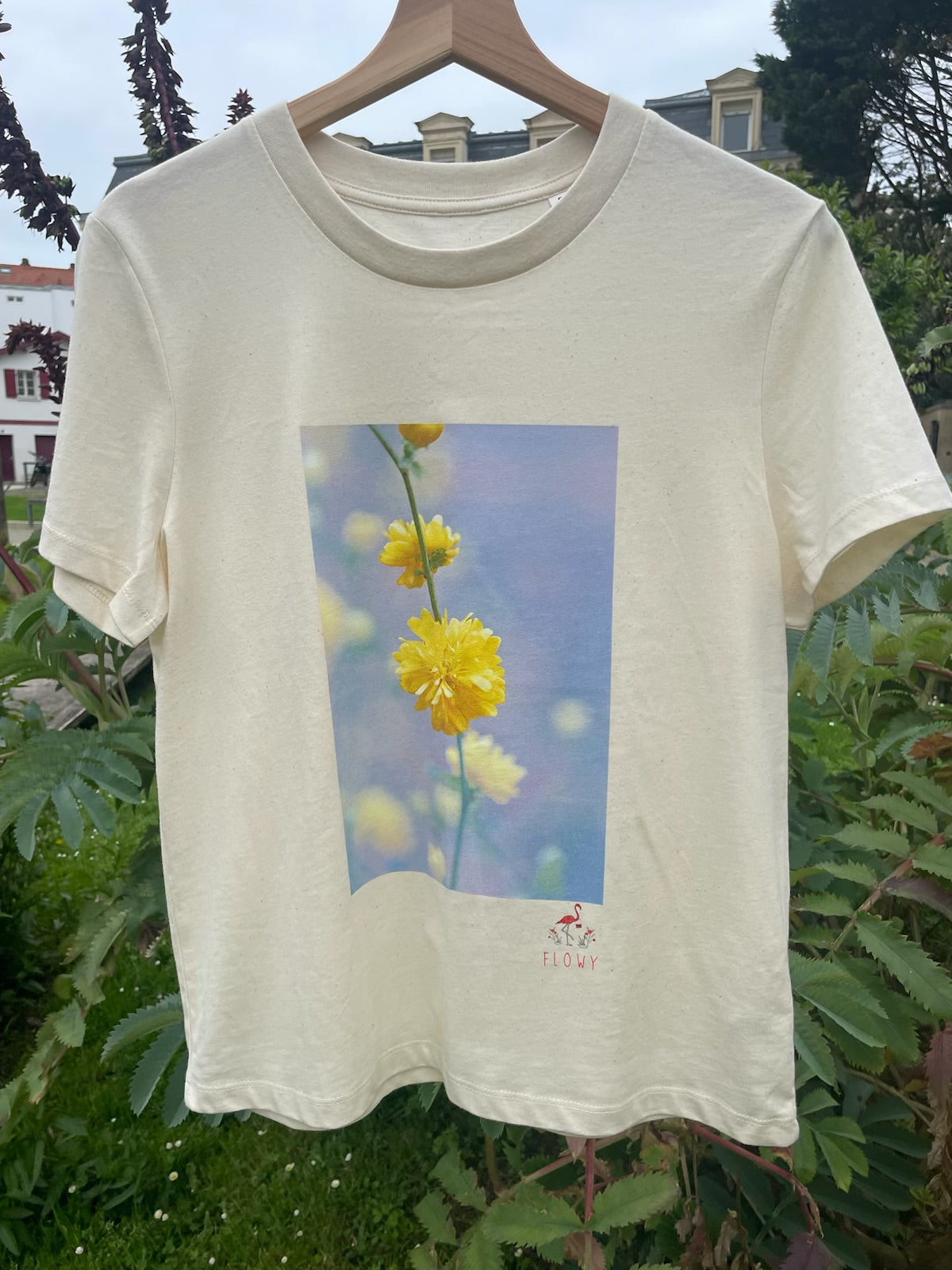 Blossoming Yellow: Natural Raw