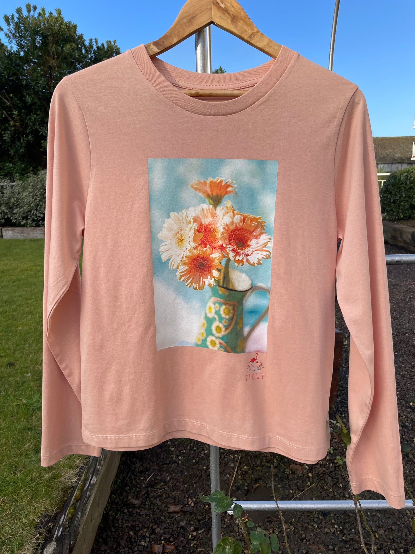 Orange Dahlias - long sleeved T-shirt - Fraiche Peche