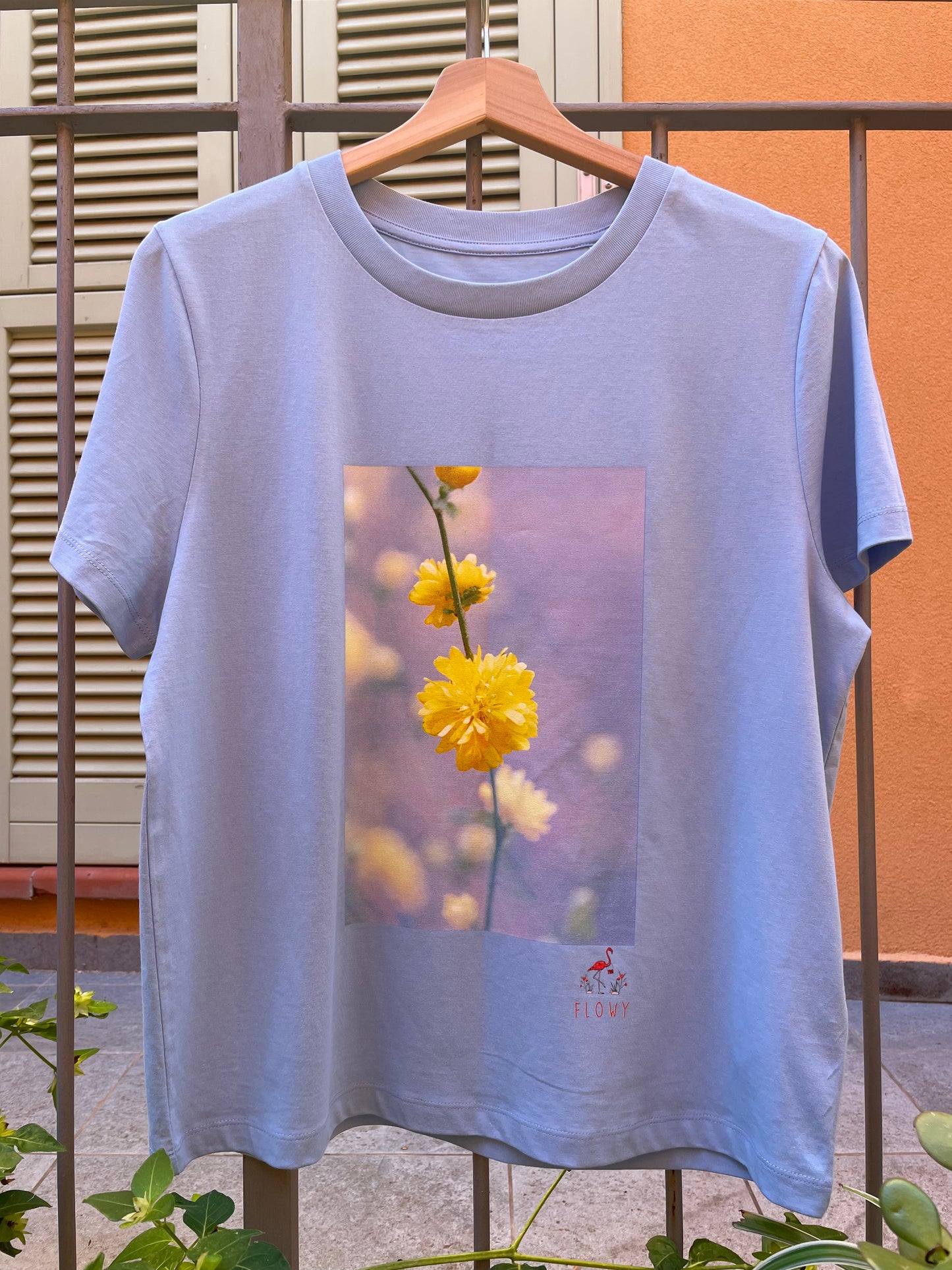 Blossoming Yellow: Blue Soul