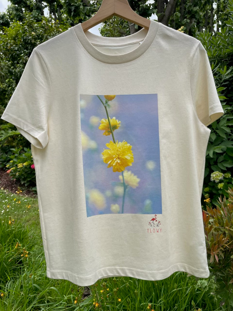 Blossoming Yellow: Natural Raw