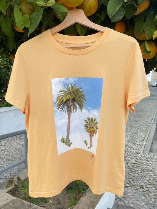 Two Palms in the City: Nispero