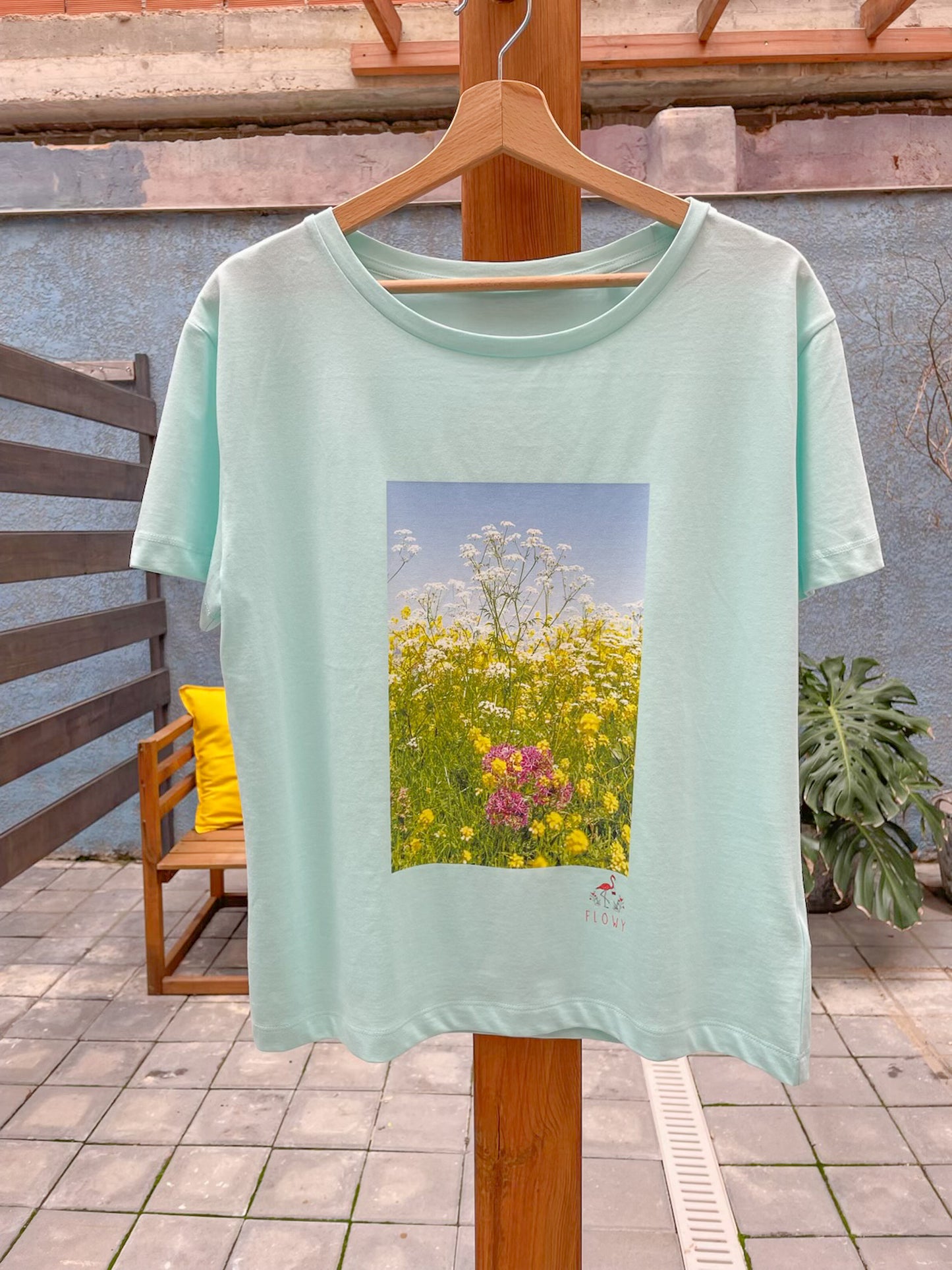 Floral Dreams: Caribbean Blue - Serena style